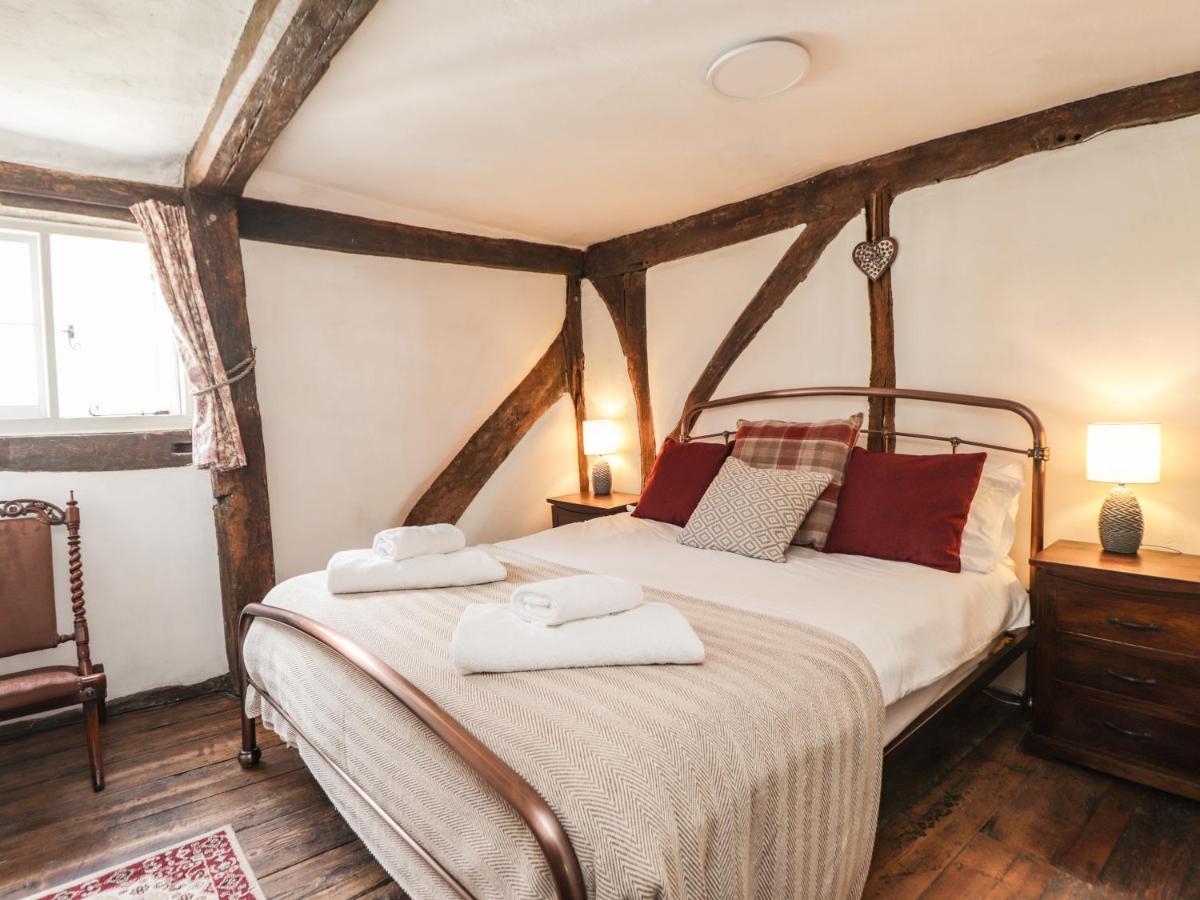 Tudor Cottage Sandwich Exterior photo